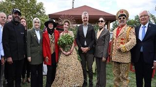 Edirne'de 'Meriç Alibeyköy Fıstık Hasadı Şenliği' düzenlendi