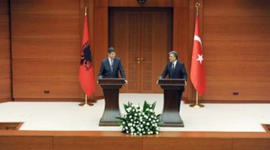 Cumhurbaşkanı G&uuml;l: T&uuml;rkiye'nin Arnavutluk'a desteği s&uuml;recek