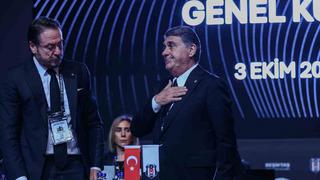 Beşiktaş yönetimi ibra edildi