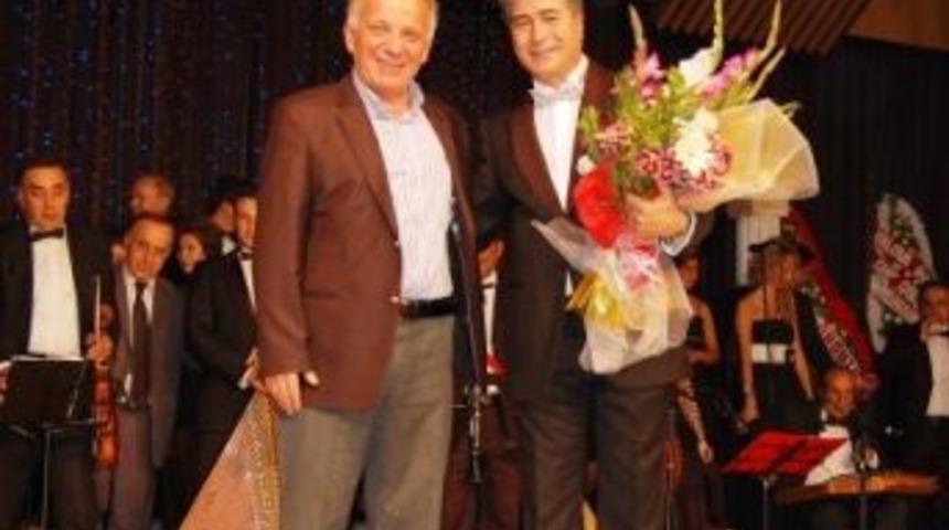 Cumhuriyet konserinde ayakta alkışlandılar