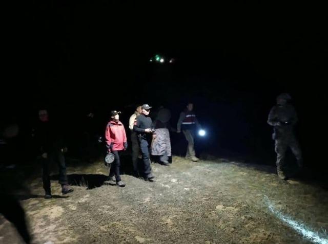 3 g&uuml;nd&uuml;r kayıptı! Yaşlı kadın drone ile bulundu 15