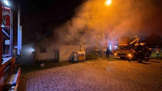 Yer: Bolu! Sobayı yakmak isterken evi yaktı 3