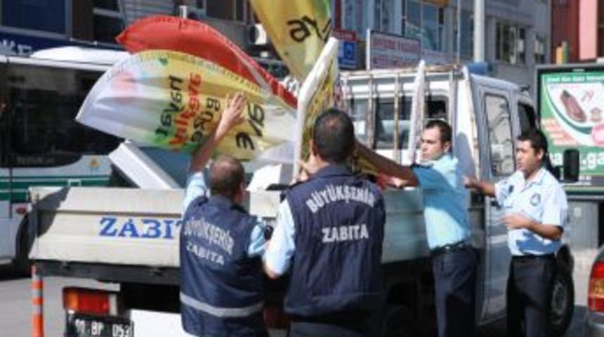 Zabıta ekipleri kaldırım işgallerine izin vermiyor