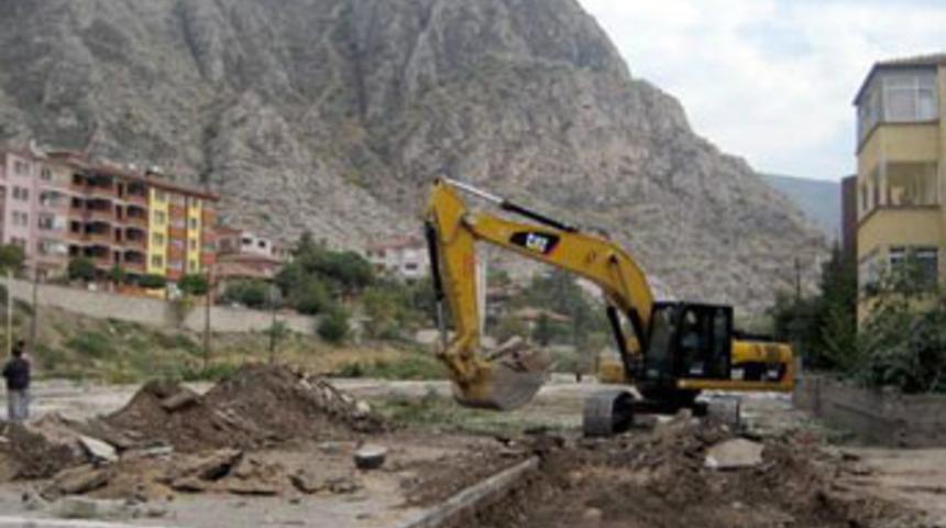 İstasyon Kapalı Semt Pazarı temeli atıldı