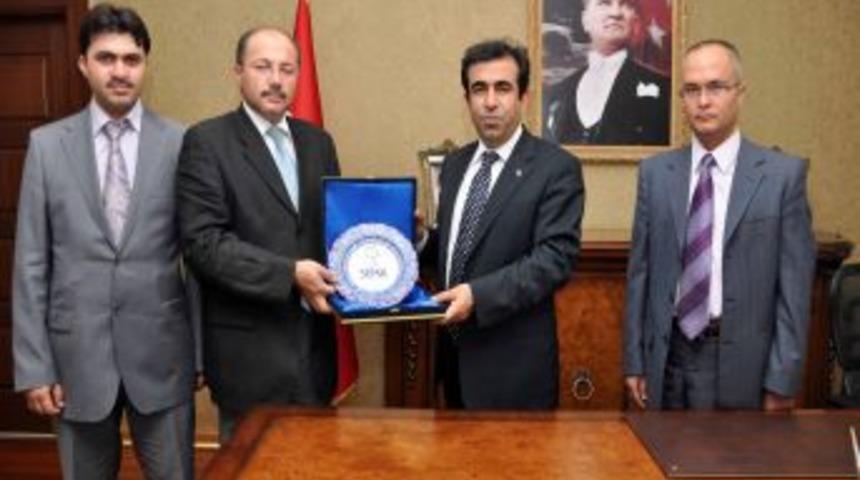 Somali'deki ilk &uuml;roloji ameliyatını T&uuml;rk doktorlar yaptı