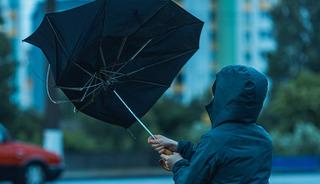 Bu b&ouml;lgelerde yaşayanlar dikkat! Sağanak ve fırtına alarmı