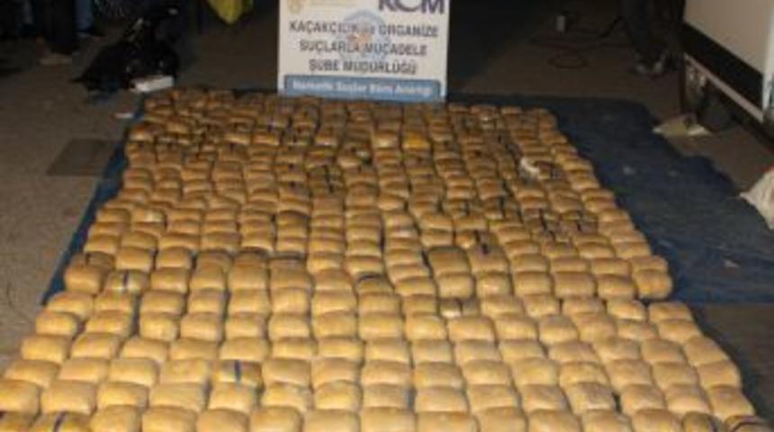 İran&rsquo;dan Avrupa&rsquo;ya uyuşturucu sevkiyatı T&uuml;rkiye&rsquo;de polise takıldı