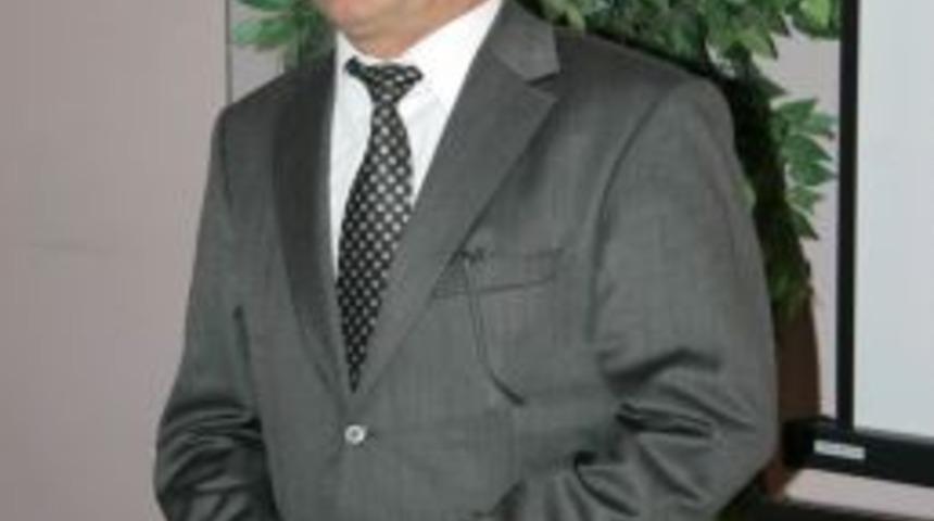 H&Uuml;RSİAD Başkanı &Ouml;z&ccedil;elik: Yeni anayasanın savsaklanmasına tahamm&uuml;l&uuml;m&uuml;z yok