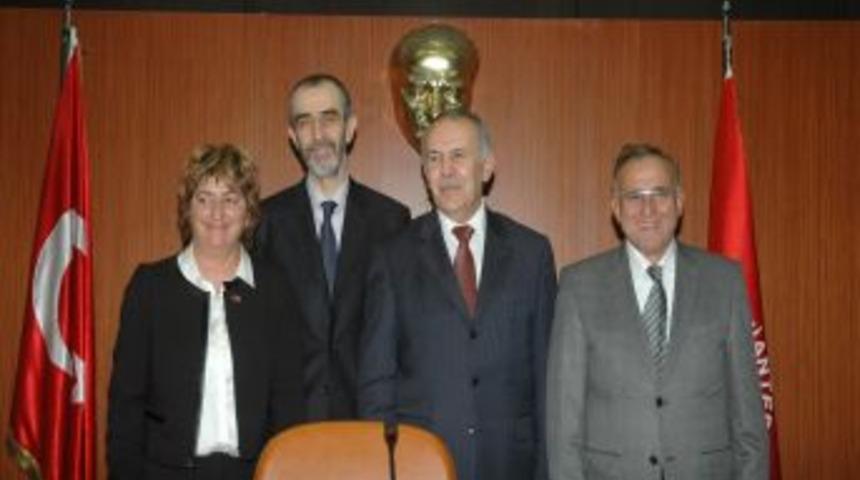 Gaziantepli sanat&ccedil;ı Slovenya&rsquo;nın fahri konsolosu oldu