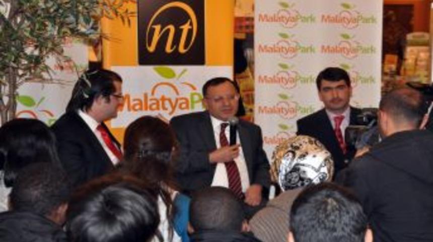 Vali Saran, yabancı uyruklu &ouml;ğrencilerle sohbet etti