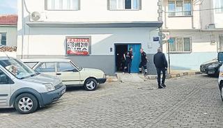 Aydın'da eski milyoner evinde &ouml;l&uuml; bulundu! Oğlu evi satışa &ccedil;ıkardı, yaşlı adam kahroldu