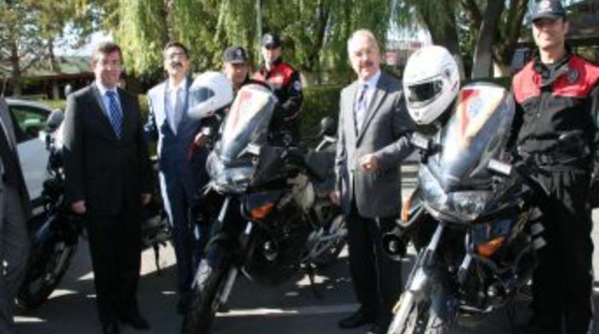 Erzincan Emniyet M&uuml;d&uuml;rl&uuml;ğ&uuml;'ne 15 yeni ara&ccedil;