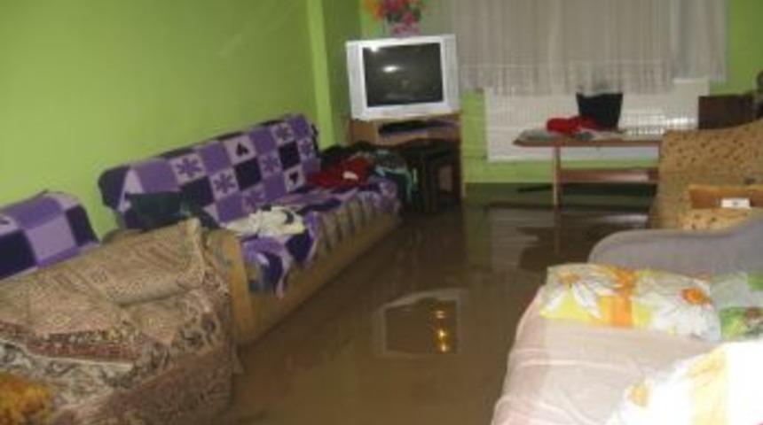 Su baskınına vatandaş yorumu: Yağmur yağdı, b&ouml;yle oldu