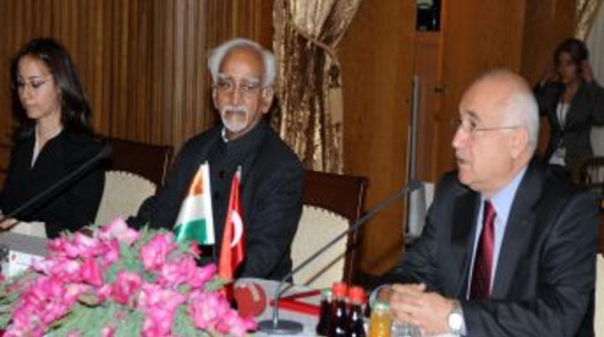 TBMM Başkanı Cemil Çiçek, Hindistan Cumhurbaşkanı Yardımcısı Ensari ile görüştü