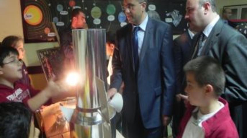 &Ouml;ğrenciler okulda Uzay M&uuml;zesi kurdu