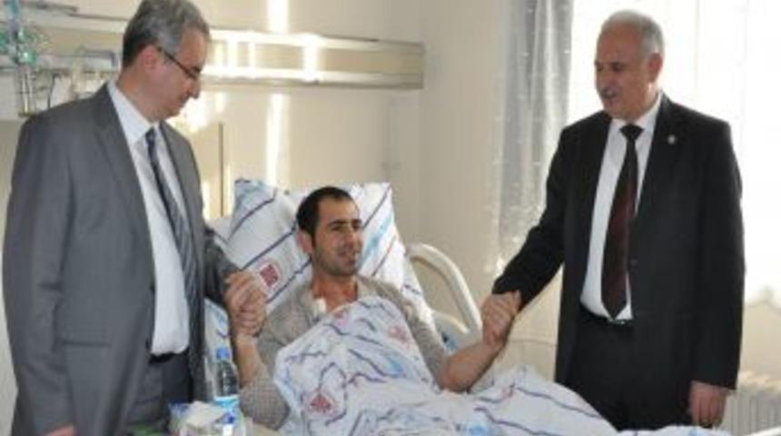 Azeri hastaya karaciğer nakli yapıldı