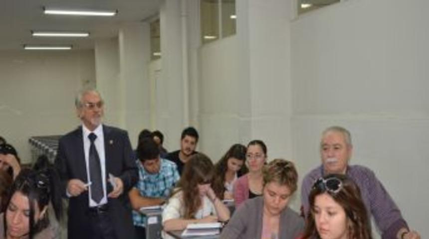 Milletvekilliğinden sonra &uuml;niversite okuyor