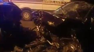 Ardahan’da otomobil ile hafif ticari araç kafa kafaya çarpıştı: 5 yaralı