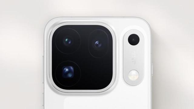 Oppo Find X10’un Avrupa fiyatı sızdı: Yüzde 60’a varan zam iddiası