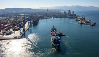 İzmir'in ihracatı yılın 9 ayında 11 milyar dolara yaklaştı