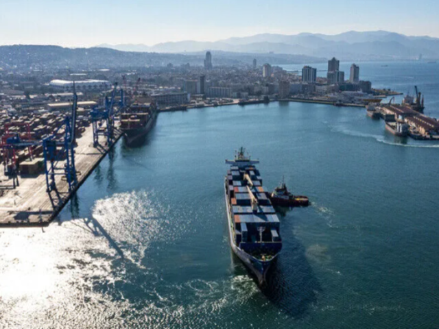 İzmir'in ihracatı yılın 9 ayında 11 milyar dolara yaklaştı