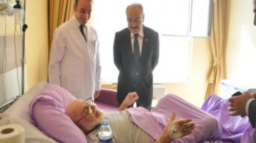 Vali Yenig&uuml;n, Araştırma Hastanesi'ni ziyaret etti