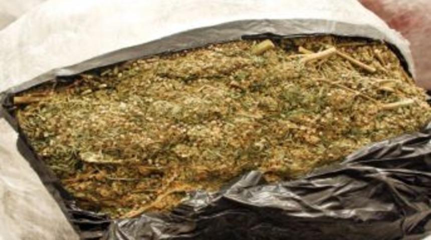 Kayseri polisi 58 kilo esrar ele ge&ccedil;irdi