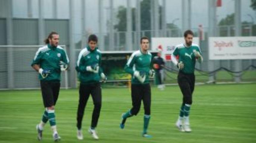 Bursaspor, Galatasaray ma&ccedil;ına 3 puan i&ccedil;in hazırlanıyor