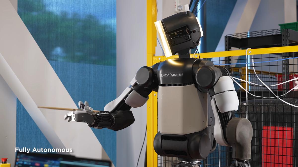 Boston Dynamics, Atlas’ın yeni ellerini tanıttı: Matkap bile kullanabiliyor! 1