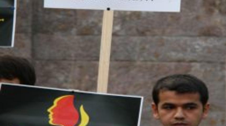 Trabzonlu gen&ccedil;ler bira festivaline tepki g&ouml;sterdi