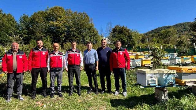 40 kovanla başlayan yolculuk profesyonel arıcılığa d&ouml;n&uuml;şt&uuml; 3