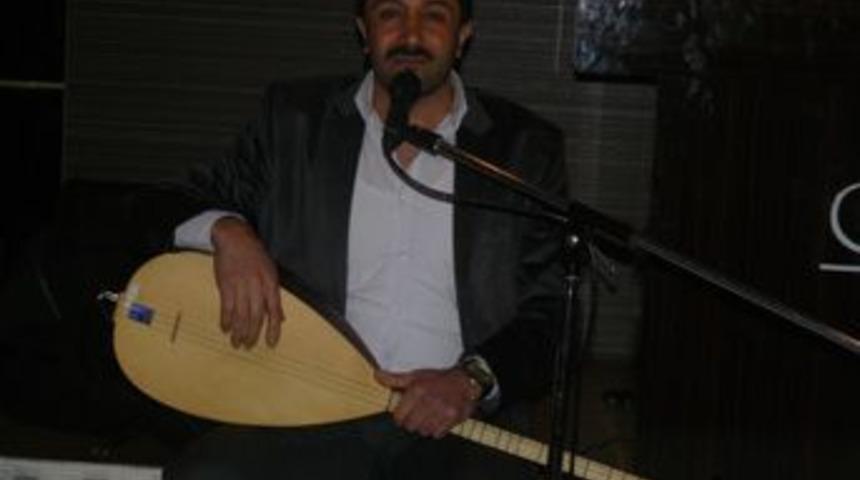 &Ouml;zel istek &uuml;zerine dinleti sunacak