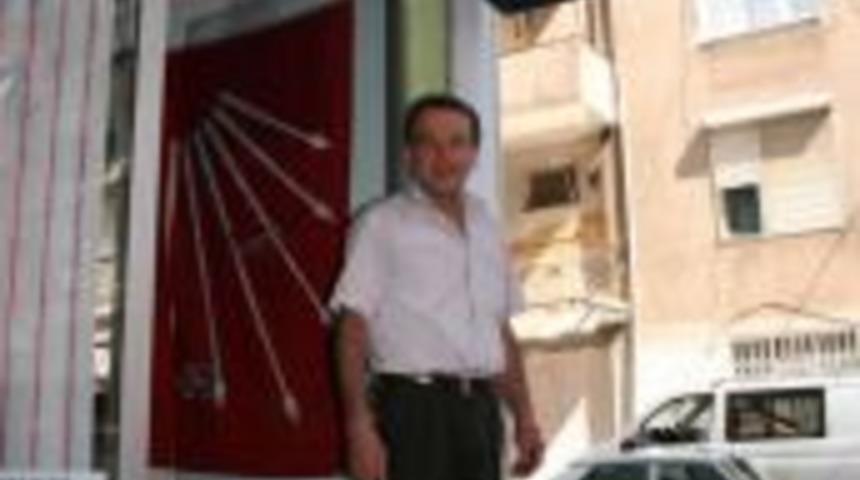 CHP amblemli danışma b&uuml;rosu