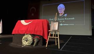 Hocaların hocasına veda: Prof. Dr. Ku&ccedil;uradi son yolculuğuna uğurlandı