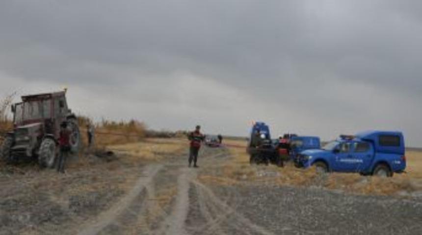Konya'da d&uuml;şen askeri u&ccedil;aktaki iki pilot şehit oldu