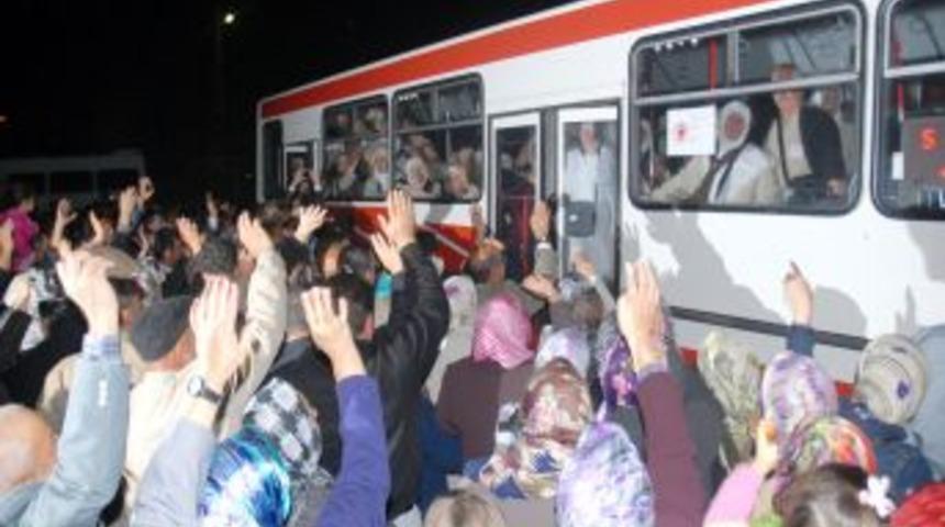 Kayseri&rsquo;den ilk hacı adayı kafilesi yola &ccedil;ıktı