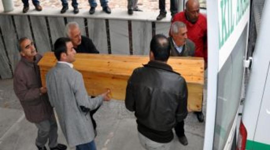 Canlı bombanın cesedi ailesine teslim edildi
