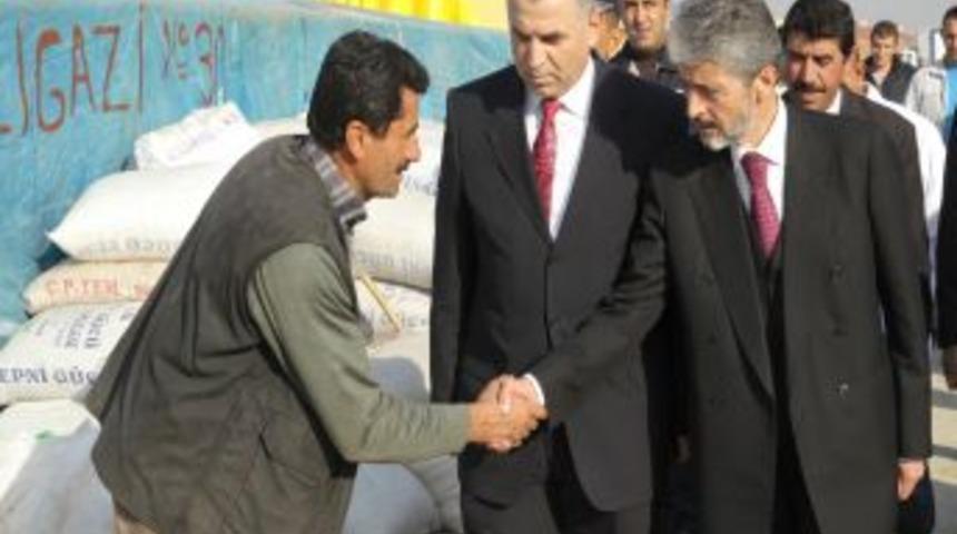 Başkan Tuna kurban pazarını denetledi