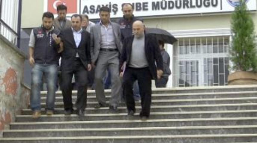 Alacaklarını kendileri tahsil etmeye kalkınca tutuklandılar