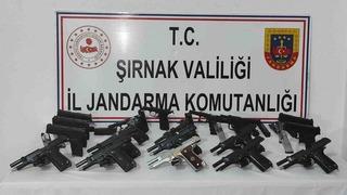 Şırnak’ta 3 tır içerisinde silah ve uyuşturucu ele geçirildi