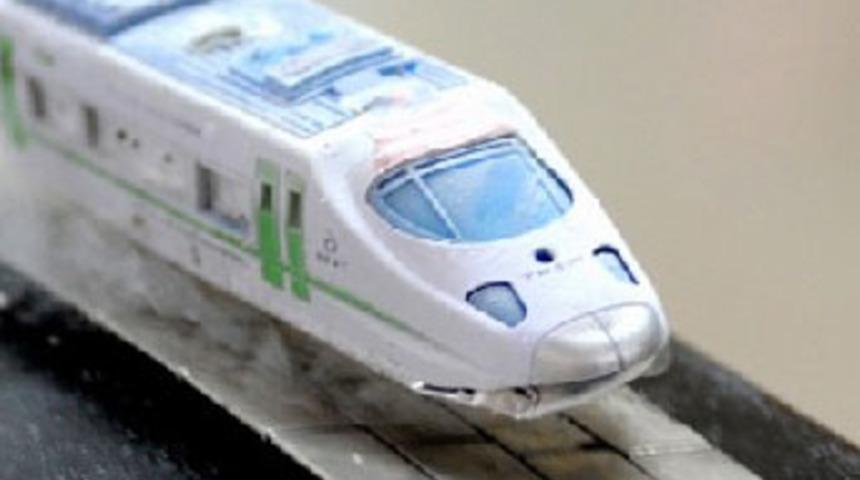 &Uuml;niversite deneyi, kentte tren bırakmadı