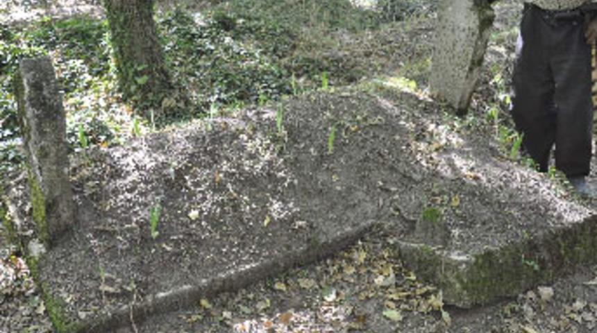 Mezarlıkta akılalmaz olay