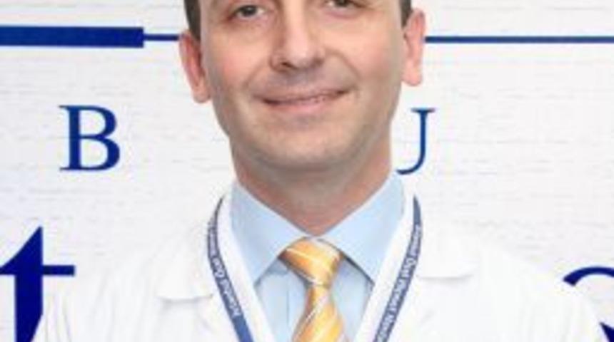 G&ouml;bek deliğinden b&ouml;brek ameliyatı iz bırakmıyor