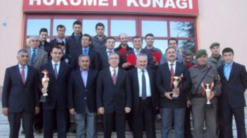 Sarıkaya'da Cumhuriyet Kupası sahiplerini buldu