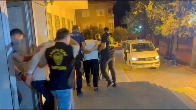 Mersin Mut&rsquo;ta gazinolara operasyon: 22 tutuklama 3