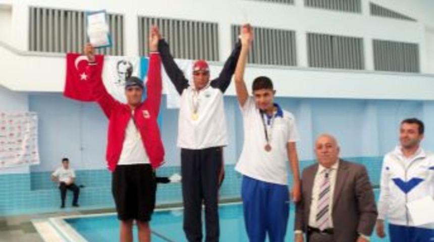 Osmangazi y&uuml;zmede şampiyon oldu