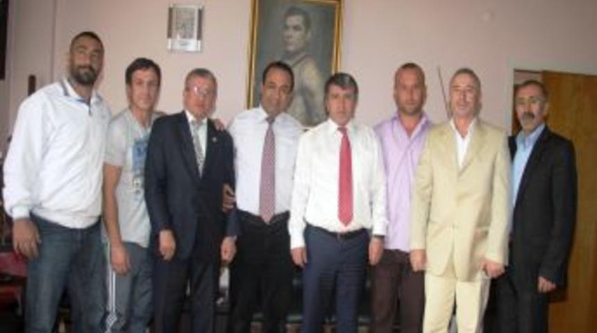 G&uuml;reş Federasyonu Başkanı &Ccedil;eker: G&uuml;reşi birlikte g&uuml;&ccedil;lendireceğiz