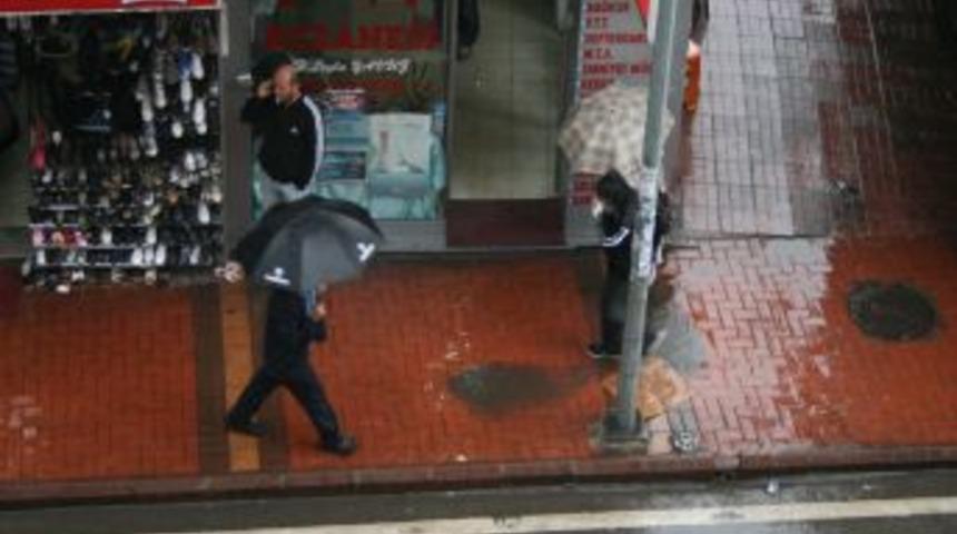 Zonguldak'ta yağış etkili oluyor