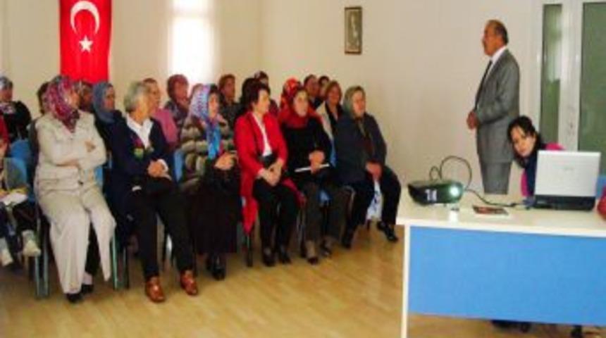 Altındağlı kadınlara 'Yaşlı Beslenmesi' konulu seminer verildi