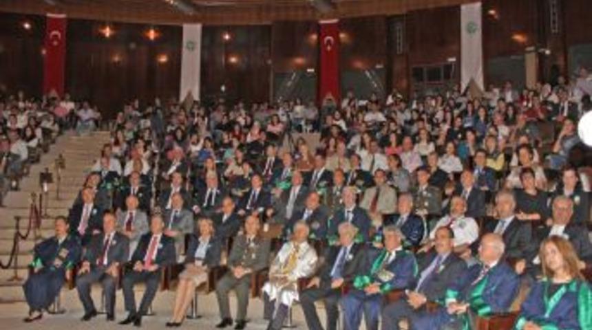 &Ccedil;&Uuml; 10 bin yeni &ouml;ğrenci ile tarihindeki en y&uuml;ksek yerleştirmeyi yaptı